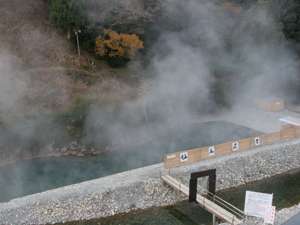 Open-air bath